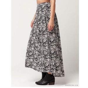AmuseSociety black and white skirt